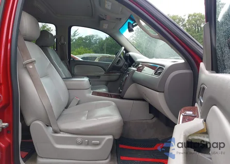 2012 Chevrolet Tahoe Ltz z USA, uszkodzony, nr VIN 1GNSKCE06CR323294